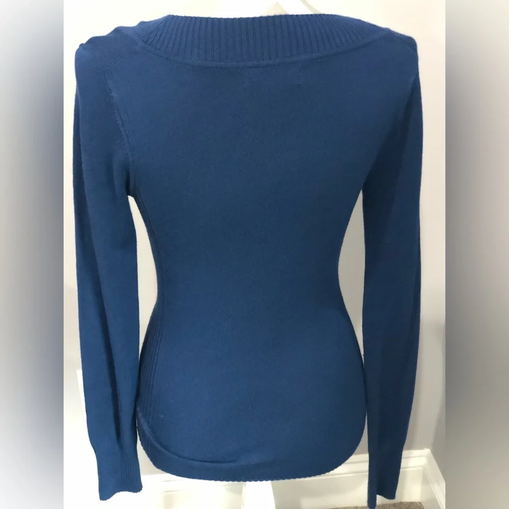 EXPRESS V-Neck Sweater | Deep V Knit Pullover Top | Blue | Small - Picture 3 of 10